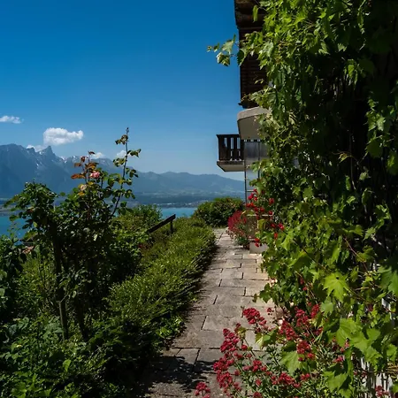 Chalet Private With Pool, & Mountain Views