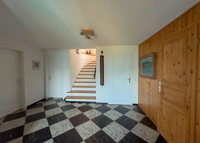 Private With Pool, & Mountain Views בקתה Aeschlen