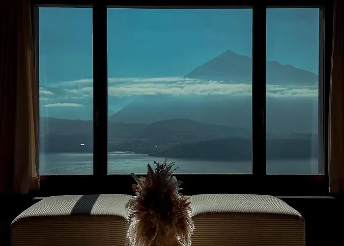 With Pool And View Of Thun *