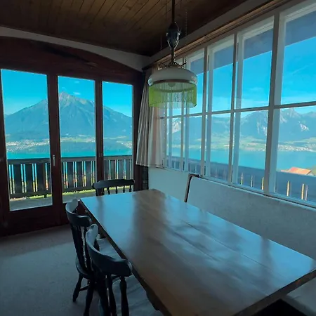 בקתה With Pool And View Of Thun Aeschlen