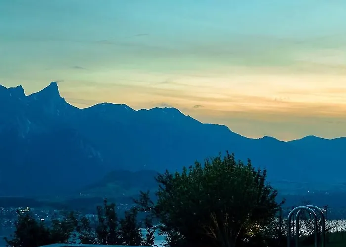 Private With Pool, & Mountain Views Domek alpejski Aeschlen