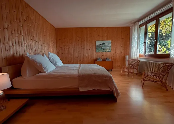 Private With Pool, & Mountain Views * Aeschlen